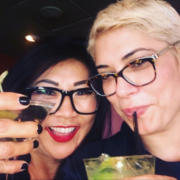 Meet your Posher, April - Picture 5 of 8